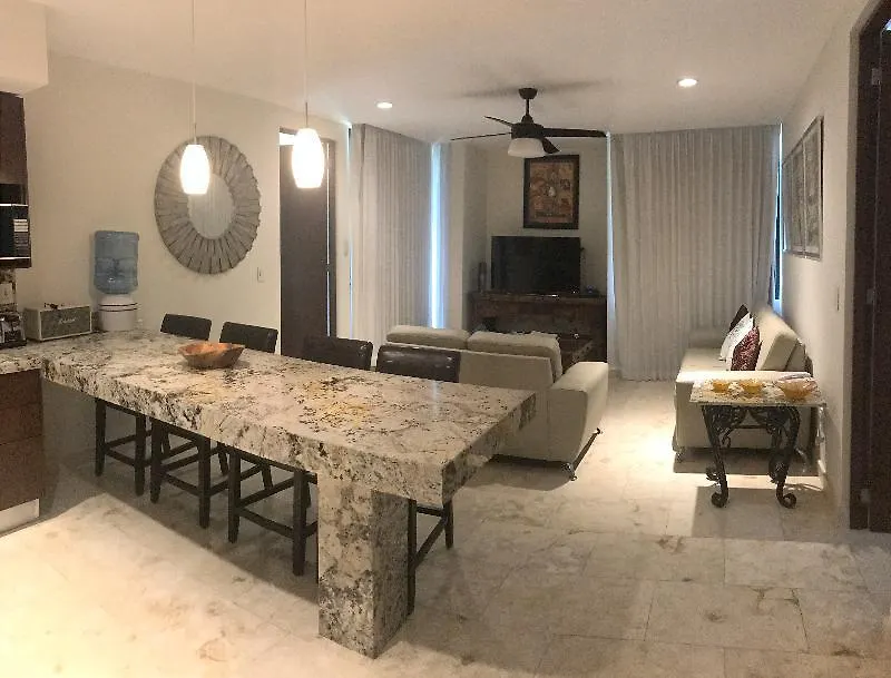 Anah Luxury Condos By Baitna Πλάγια Ντελ Κάρμεν
