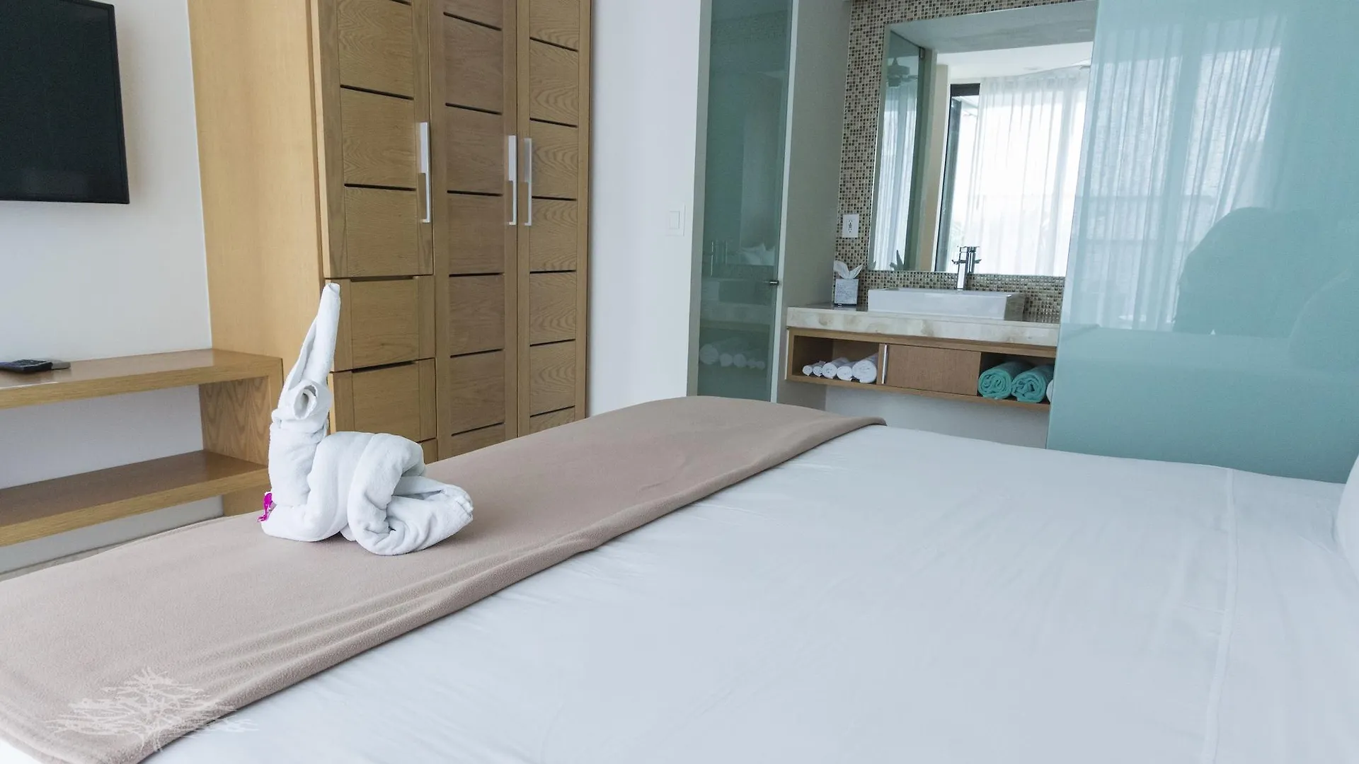 Anah Luxury Condos By Baitna Playa del Carmen 0*,