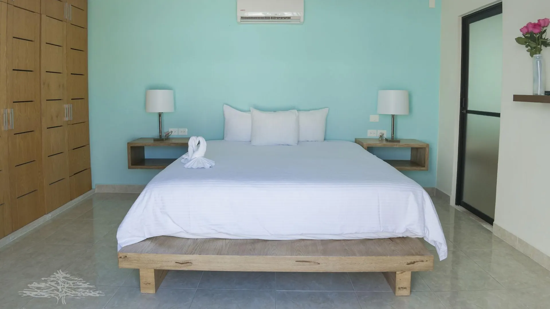 Anah Luxury Condos By Baitna Playa del Carmen