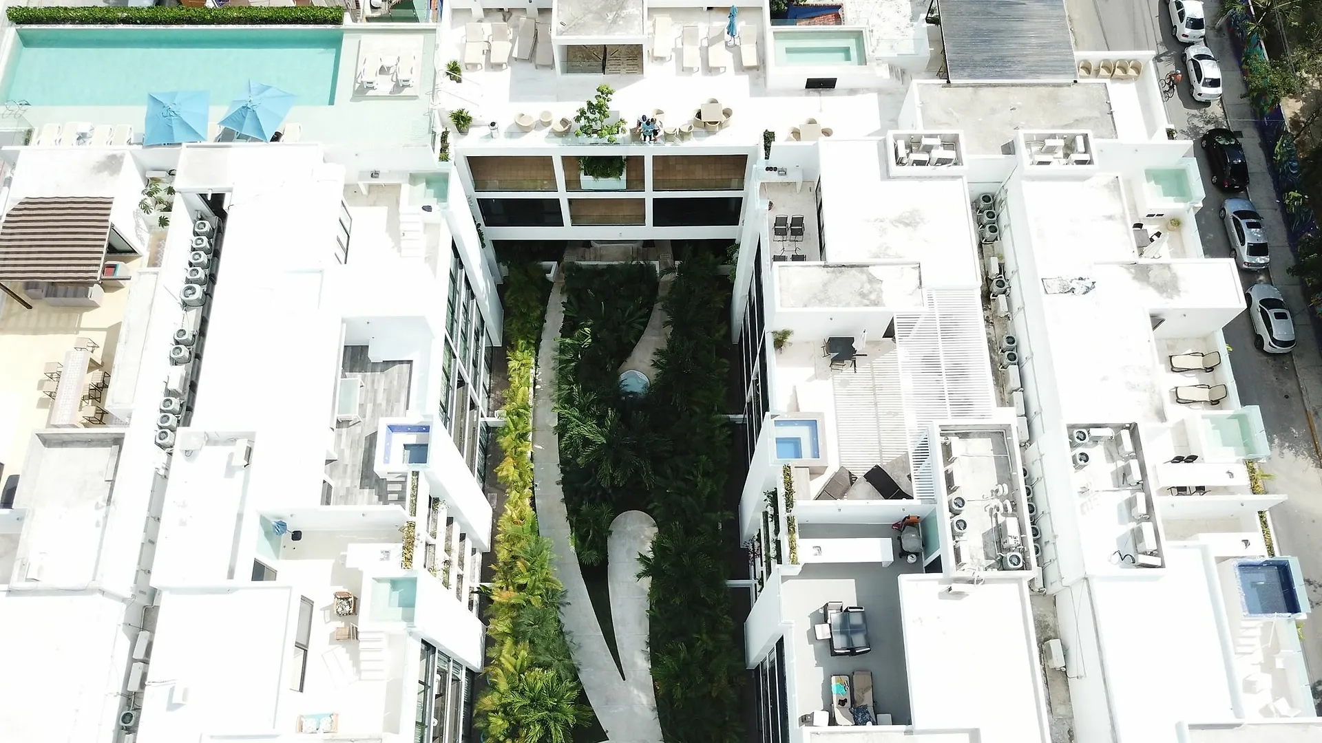 Anah Luxury Condos By Baitna Playa del Carmen Apartment